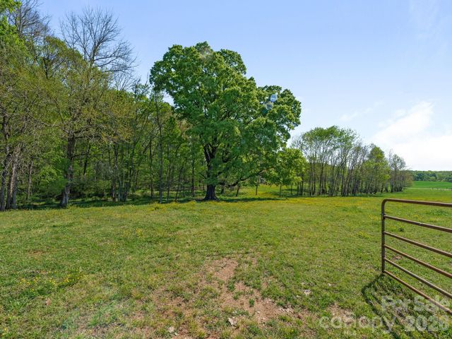 16160 Hopewell Church Road, Midland, NC 28107