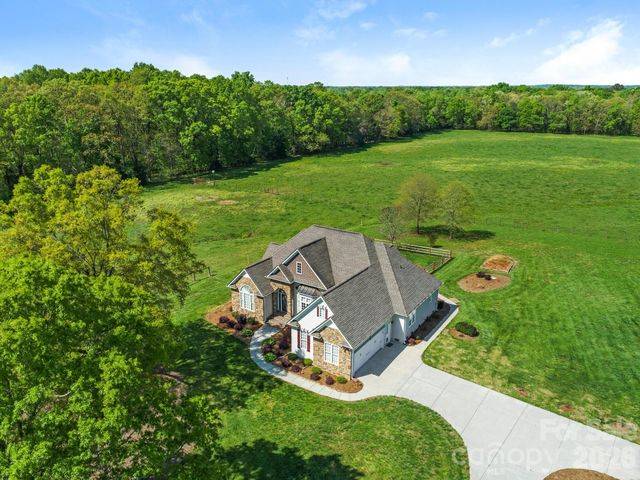 16160 Hopewell Church Road, Midland, NC 28107