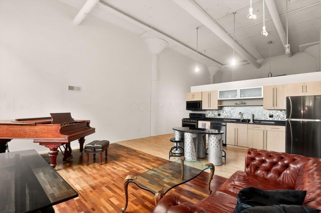 60 E Spring Street, 317, Columbus, OH 43215