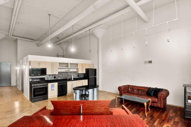 60 E Spring Street, 317, Columbus, OH 43215