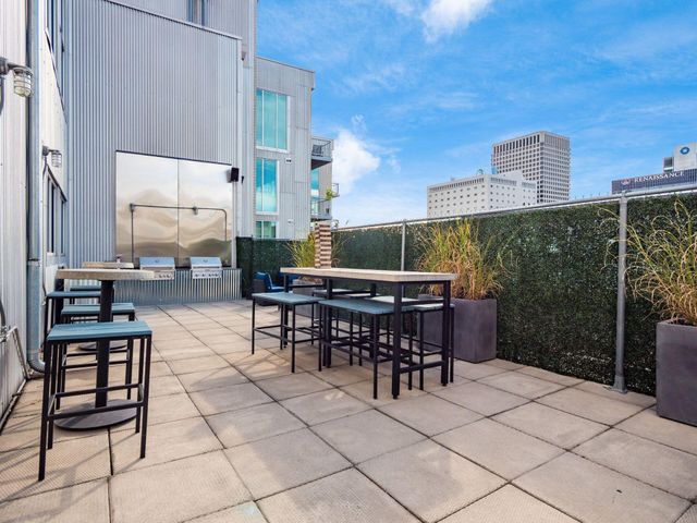 60 E Spring Street, 317, Columbus, OH 43215