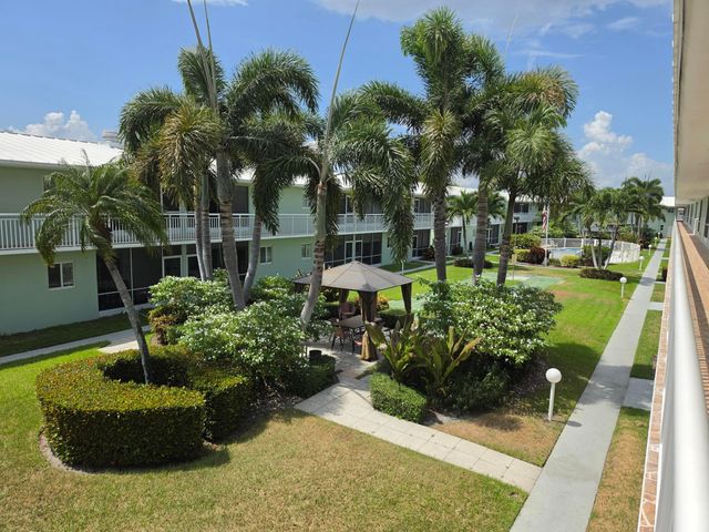 2100 NE 38th Street 219, Lighthouse Point, FL 33064
