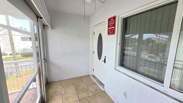 2100 NE 38th Street 219, Lighthouse Point, FL 33064