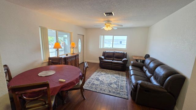 2100 NE 38th Street 219, Lighthouse Point, FL 33064