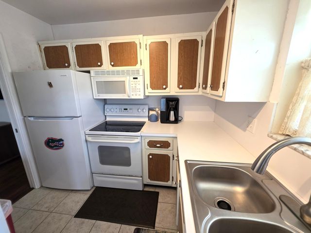 2100 NE 38th Street 219, Lighthouse Point, FL 33064