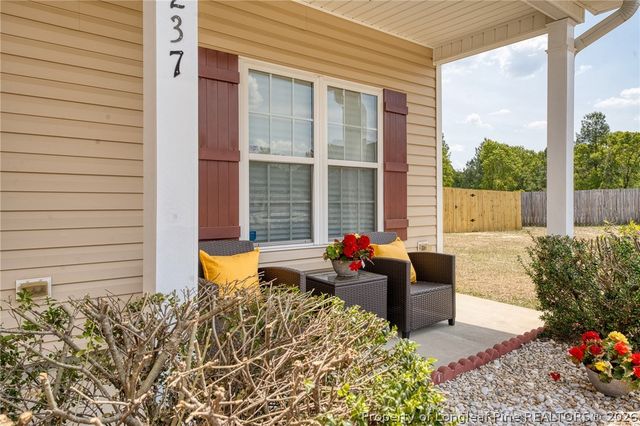 2237 Sir Michael Drive, Hope Mills, NC 28348