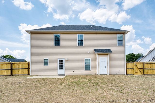 2237 Sir Michael Drive, Hope Mills, NC 28348