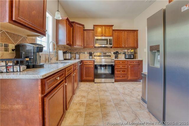 2237 Sir Michael Drive, Hope Mills, NC 28348
