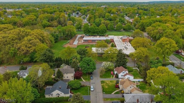 1 Roselle Ave, Cranford Twp., NJ 07016