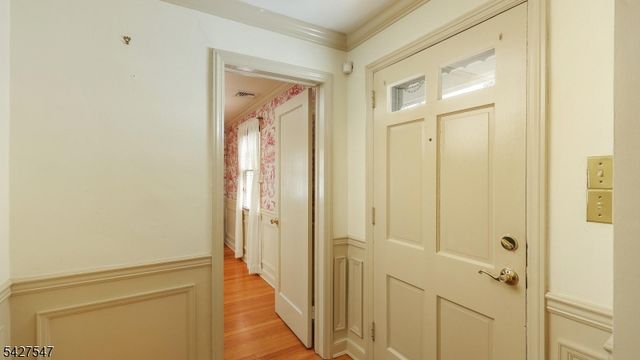1 Roselle Ave, Cranford Twp., NJ 07016