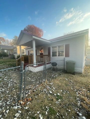 514 Hayes Ave, Lawrenceburg, TN 38464