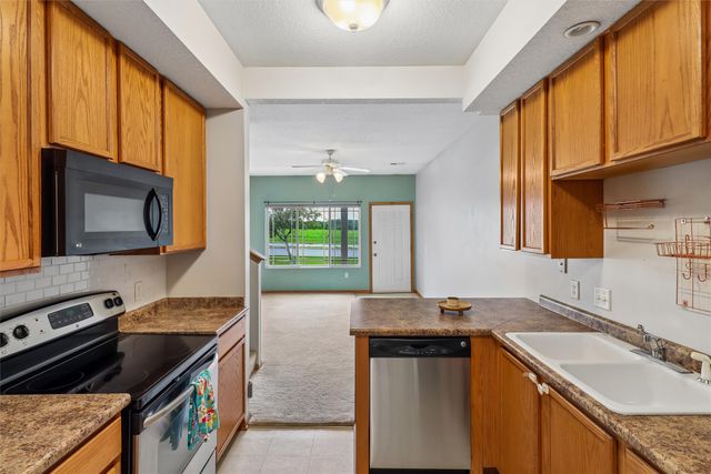 2200 Hart Avenue 2, Des Moines, IA 50320
