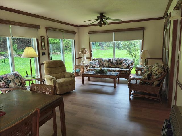 106 ELISE DR, Center Twp, PA 16001