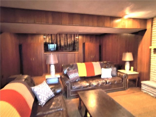 106 ELISE DR, Center Twp, PA 16001
