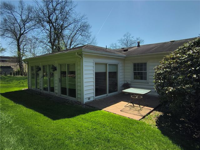 106 ELISE DR, Center Twp, PA 16001