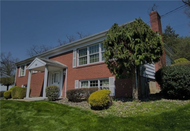 106 ELISE DR, Center Twp, PA 16001