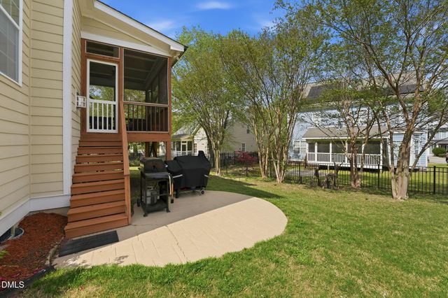 418 Stranraer Court, Fuquay Varina, NC 27526