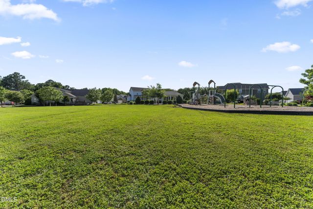 418 Stranraer Court, Fuquay Varina, NC 27526