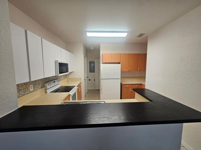 118 SW Peacock Boulevard 10203, Port St Lucie, FL 34986