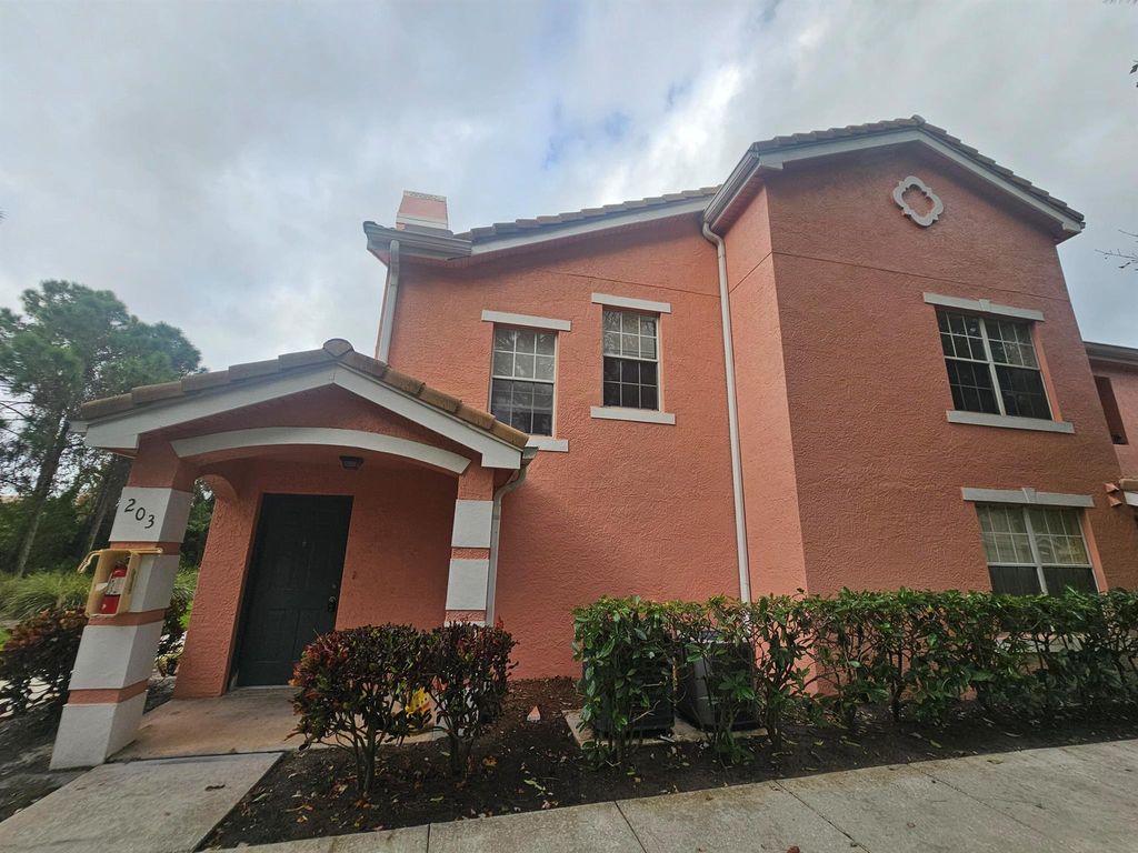 118 SW Peacock Boulevard 10203, Port St Lucie, FL 34986