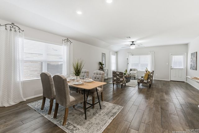 32125 Giant Oak, Bulverde, TX 78163