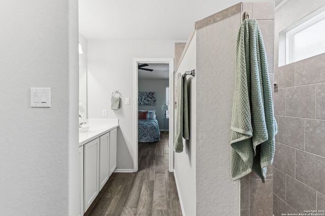 32125 Giant Oak, Bulverde, TX 78163