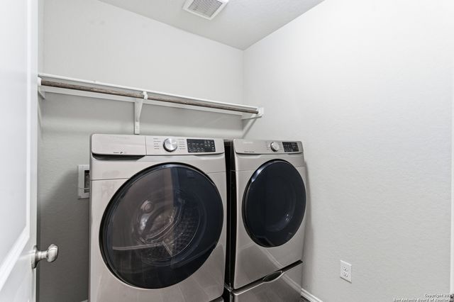 32125 Giant Oak, Bulverde, TX 78163