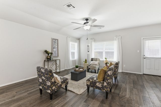 32125 Giant Oak, Bulverde, TX 78163