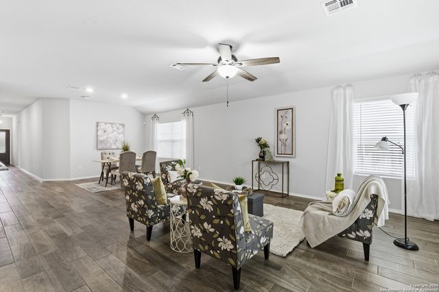 32125 Giant Oak, Bulverde, TX 78163