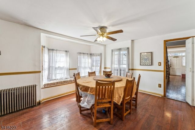 27 Oakland Ave, Bloomfield Twp., NJ 07003