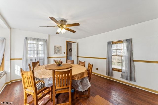 27 Oakland Ave, Bloomfield Twp., NJ 07003