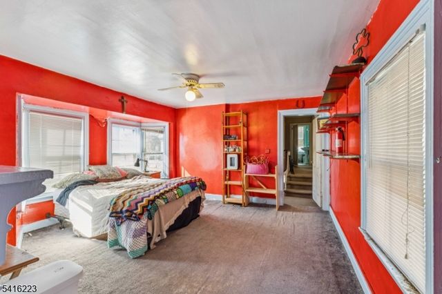 27 Oakland Ave, Bloomfield Twp., NJ 07003