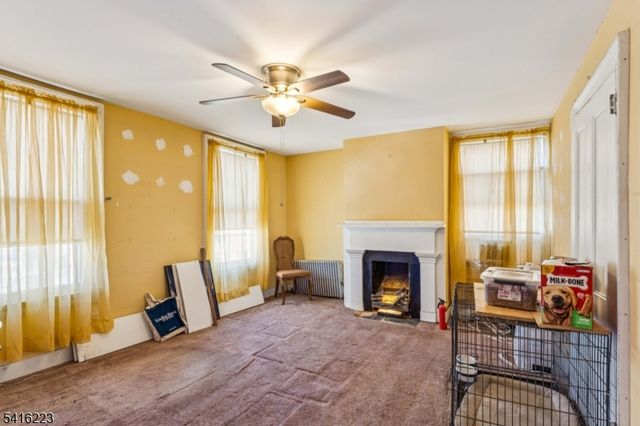 27 Oakland Ave, Bloomfield Twp., NJ 07003