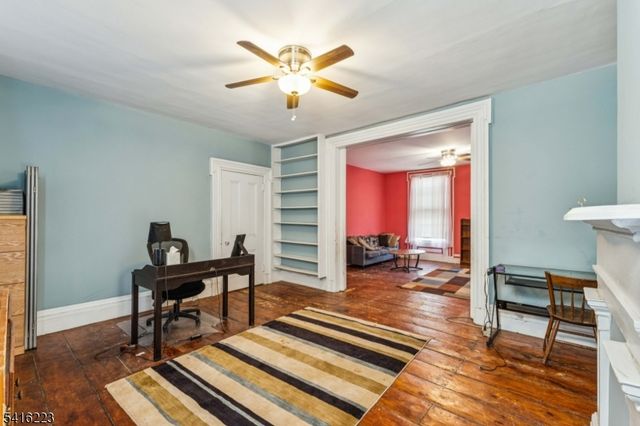 27 Oakland Ave, Bloomfield Twp., NJ 07003