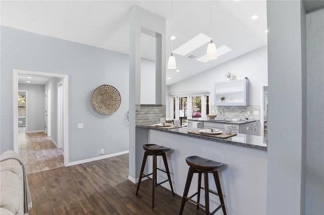 833 NW 45TH TERRACE, Gainesville, FL 32605