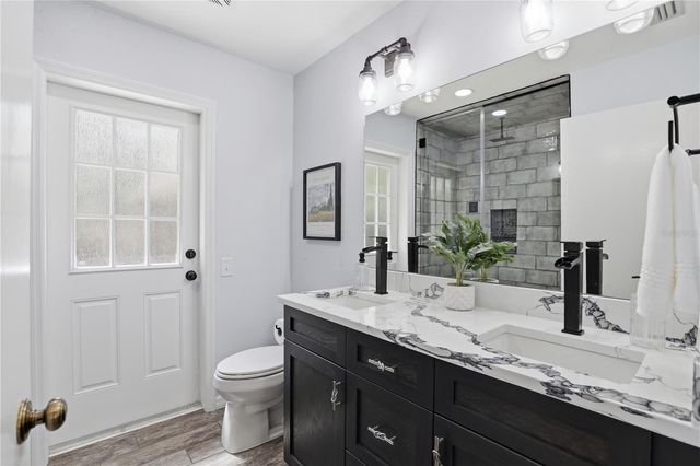 833 NW 45TH TERRACE, Gainesville, FL 32605