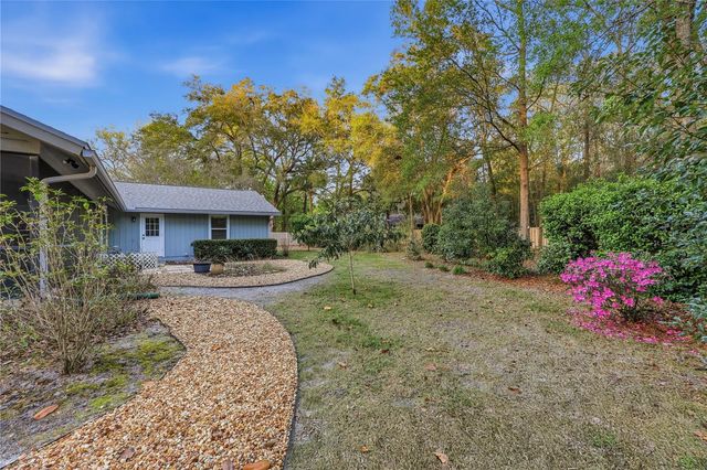 833 NW 45TH TERRACE, Gainesville, FL 32605