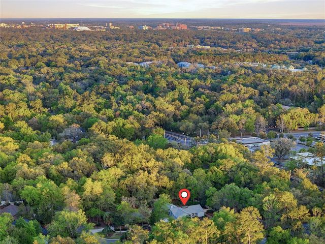 833 NW 45TH TERRACE, Gainesville, FL 32605