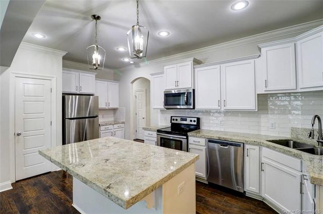 329 Paisley Parkway, Sulphur, LA 70665