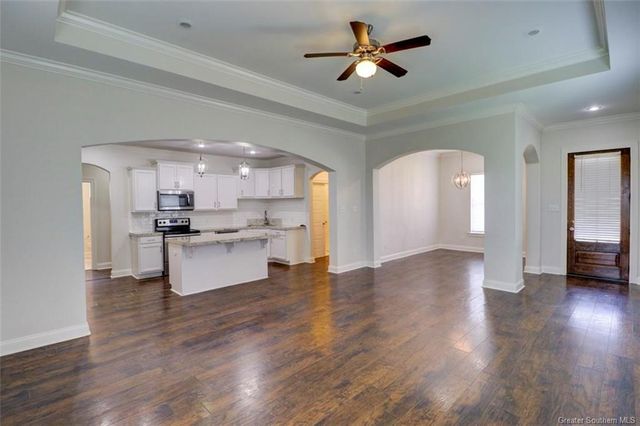 329 Paisley Parkway, Sulphur, LA 70665