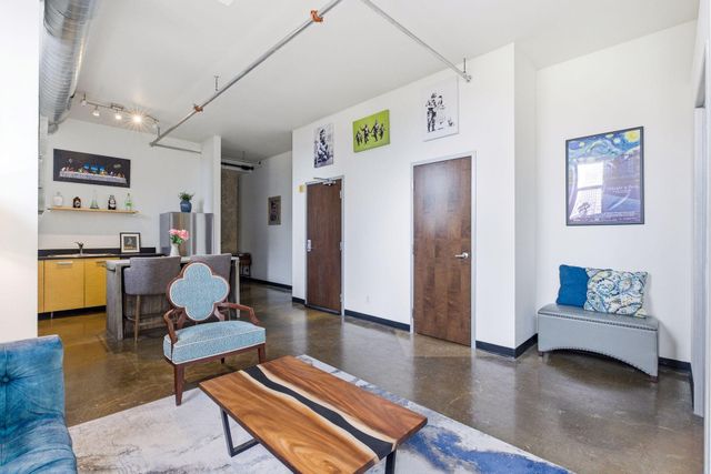 350 Saint Peter St 1012, Saint Paul, MN 55102