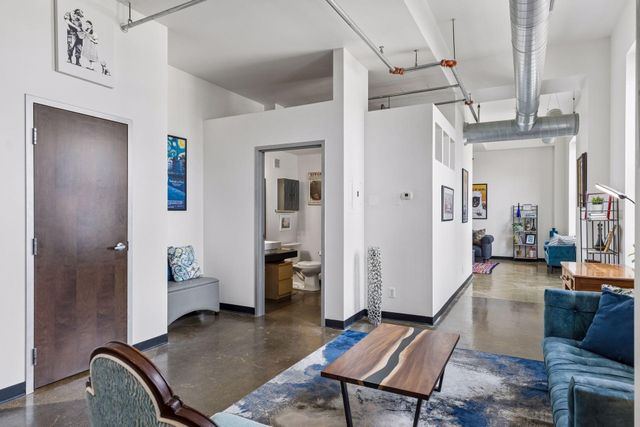 350 Saint Peter St 1012, Saint Paul, MN 55102