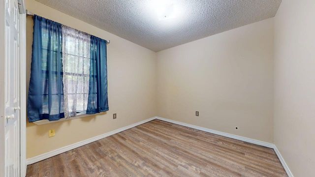 118 Fair Oaks Drive, Crestview, FL 32539