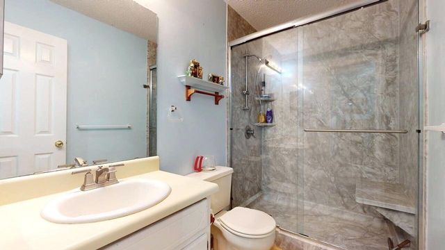 118 Fair Oaks Drive, Crestview, FL 32539