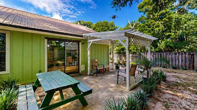 118 Fair Oaks Drive, Crestview, FL 32539