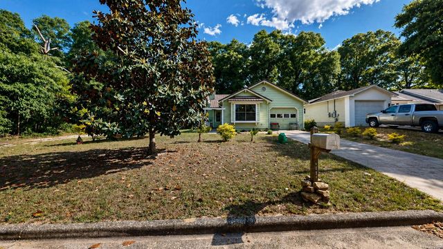 118 Fair Oaks Drive, Crestview, FL 32539