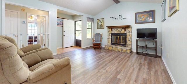 118 Fair Oaks Drive, Crestview, FL 32539