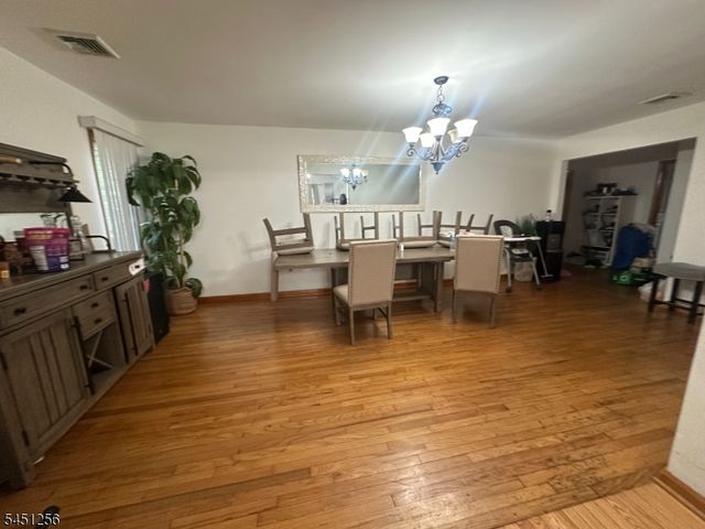 19 Borrego Dr, Woodland Park, NJ 07424