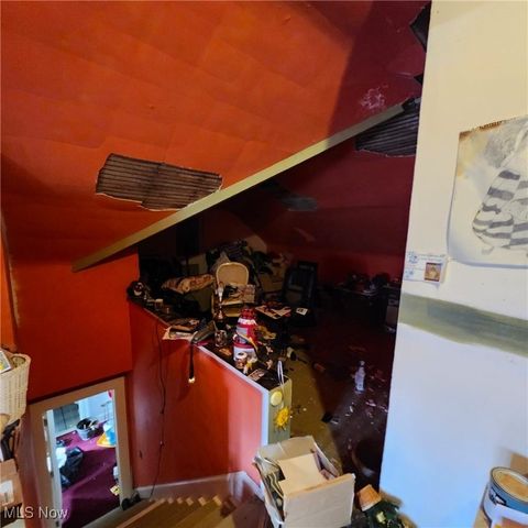 2000 Hanover Drive, East Cleveland, OH 44112