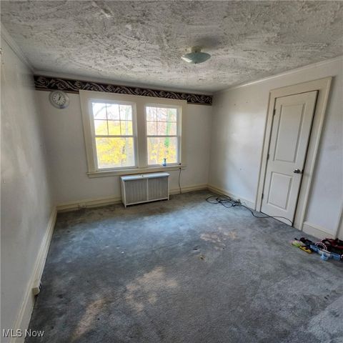 2000 Hanover Drive, East Cleveland, OH 44112